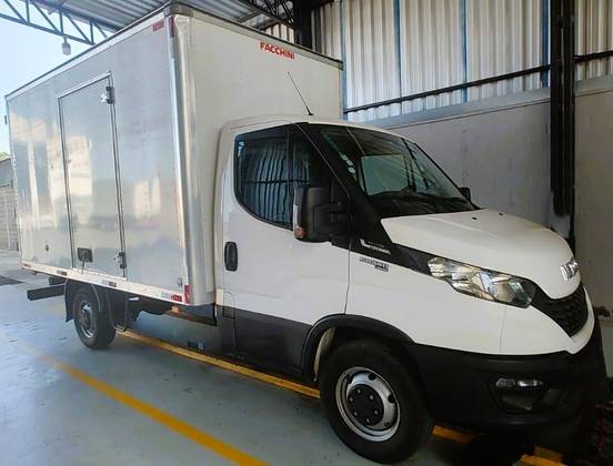 IVECO DAILY 3.0 TURBO DIESEL 35-150 CHASSI CS MANUAL